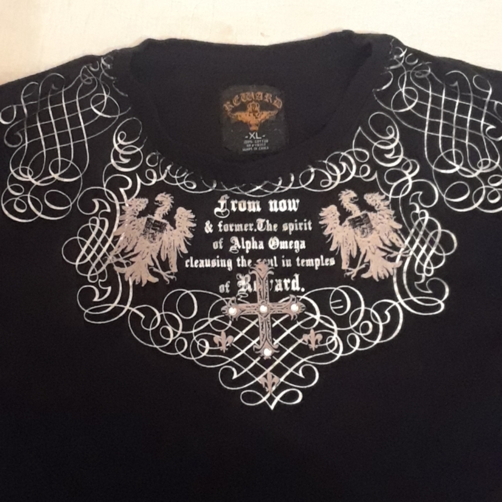 Reward men's  black graphic top